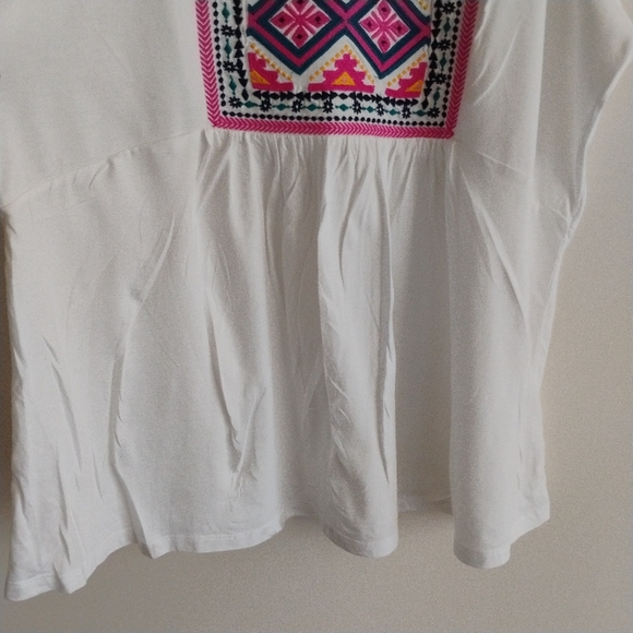 Woman Within Embroidered Floral Aztec Boho Whimsical Pink White Top SIZE 14-16 - Picture 4 of 14